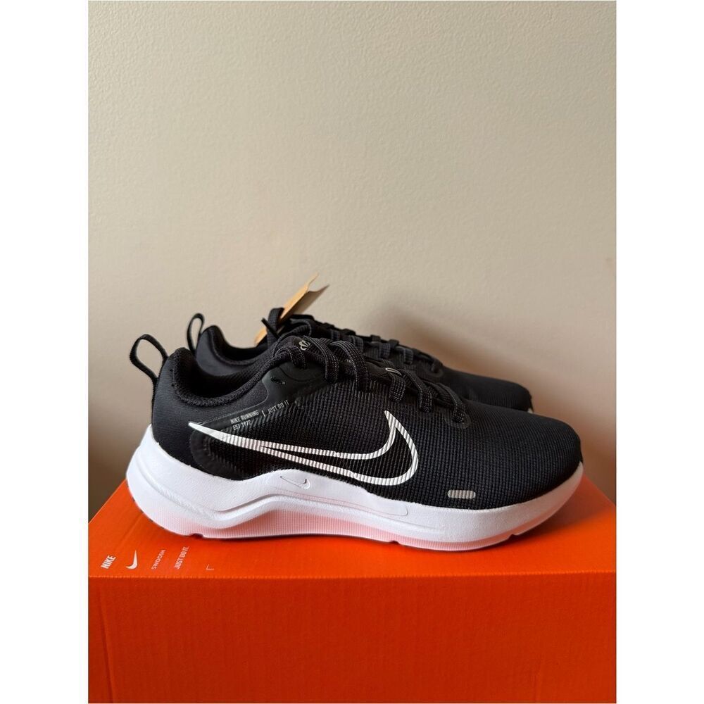 Nike Downshifter 12 Black White DD9294-001 Women’s Size 5